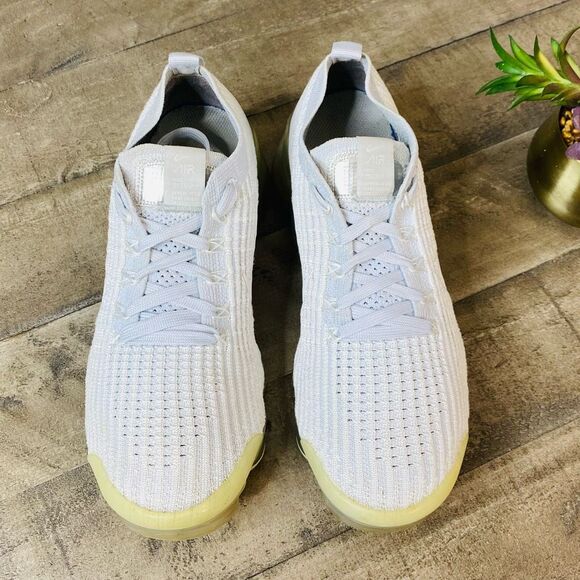 Nike Air Vapormax Flyknit Pure Platinum Women’s Sneakers Size 7.5 - Picture 4 of 7